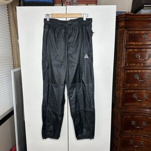 Nike ACG Cindercone Windshell Pants Weather Resistant Black Small DB1134-045 NEW